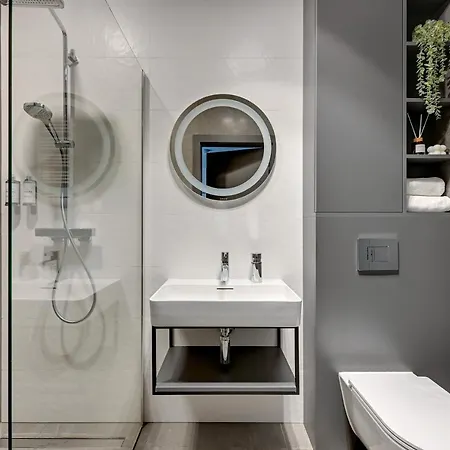 Brabank Riverside - Sauna, Business & Gym By Downtown Apartments Gdansk Room photo
