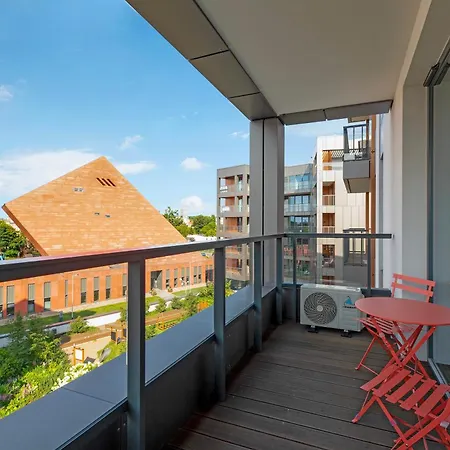 Brabank Riverside - Sauna, Business & Gym By Downtown Apartments Gdansk Room photo