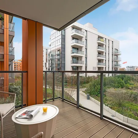 Brabank Riverside - Sauna, Business & Gym By Downtown Apartments Gdansk Room photo