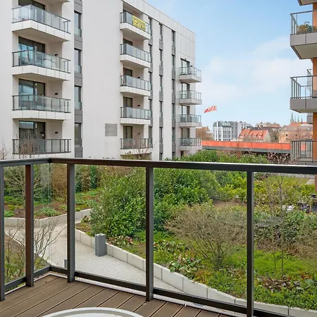Brabank Riverside - Sauna, Business & Gym By Downtown Apartments Gdansk Room photo